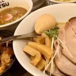 Tsukemen Tetsu - 特製つけめん並(1250円)、炊き込みご飯(390円)。