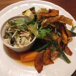 ミスターとフライパン - 和風ハンバーグ おろし添え タケノコサラダ（1780円）