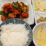 重慶料理 東々包 - 