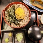 蕎麦・料理 籔半 - 割子５段(錦糸卵)