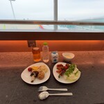 Asiana Business Class Lounge - 