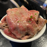 老舗精肉店直送 千種焼肉 飛騨牛の奴隷 - 