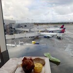 Delta Sky Club (LAX-T3) - 
