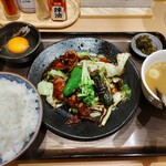 Wafuu Hoiko Rosemmon Tendashiya - 和風回鍋肉定食 （980円）と生卵（100円