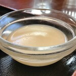 Shokuisen - 日替定食の杏仁豆腐アップ