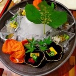 寿庵 - 前菜　氷山盛り　壺々・胡麻浸し　鬼灯・煮氷り　合鴨　玉浦　枝豆　山桃