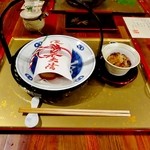 寿庵 - 焼物　奉書包み　紅白水引　銀睦西京焼き　鱒木の芽焼き　酢取り蓮根