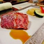 寿庵 - 見事な霜降りの”とちぎ和牛”Ａ５ランク