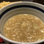 北海道キッチン YOSHIMI - 挽肉の入ったスープ