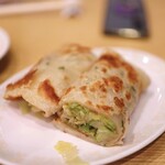 シャオウェイヤボー - 料理写真:キャベツ手持ち餅