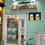 アンディアーモ アッラ ウシータ - 