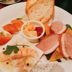 メイン バー ブラドール - 