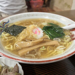 ますや食堂 - たぬきラーメンの小