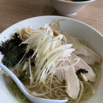 森商店 - 海と鶏の塩ラーメン！