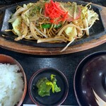 リスボンエイト - 焼きそば定食