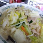 中華麺房 東龍 - お肉も入ってます♪