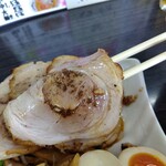 中華麺房 東龍 - 「炙りチャーシューリフト⤴️」