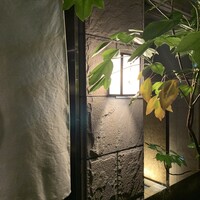 よろにく - お店の入り口