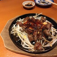 寅八商店 心斎橋店 - 牛サイコロステーキ