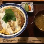 富田屋 - 夜はガッツリとカツ丼！