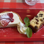 ビストロ デ トロワ - ドライフルーツケーキチーズタルト苺のせ