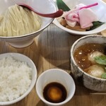 自家製麺 くろ松 - 特上白醤油つけ麺1400円