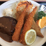 Hana noki - 満腹定食：ハンバーグ・海老フライ・魚フライ