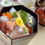 喜久寿司 - 本日の海鮮丼