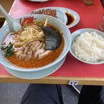 山岡家 - ネギチャーシュー麺辛味噌味と餃子とライス