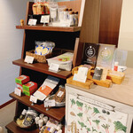 アル・ケッチァーノ  - レジ前