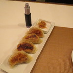 レンゲ - 豚肉と椎茸の焼き餃子1