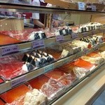 おむすび権米衛 - 昼過ぎていたので、結構売切れのも