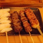 Ajisoba Tsuruya - ナンコツ、トリ、ハツ、ツクネ（塩）