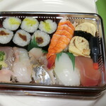 金太郎鮨 - 盛り合わせ。1,080円
