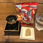 麹町いづみや しろ - カルビーかっぱえびせん、熊本 五ッ木 山うにとうふ、天の戸 Land of Water 純米吟醸