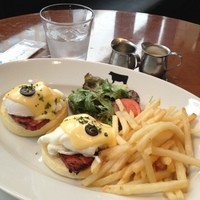 37 Steakhouse & Bar - 