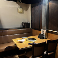 ホルモン焼肉 富や 栄店 - 