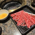 Yakiniku Wagyuu Shokudou - 国産牛すき焼きしゃぶ