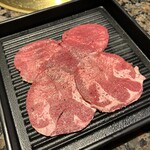 焼にく 和牛食堂 - 牛たん