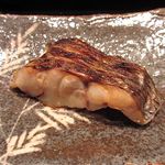 車力門 ちゃわんぶ - しっとりと焼かれたくろむつ