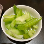 大衆昭和居酒屋 川崎の夕焼け一番星 - おき商店セロリの浅漬け ¥308