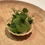 メイ - グリーンピースのスープのタルト