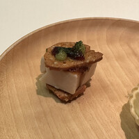 メイ - サブレで挟んだ低温調理の鶏肉