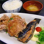 キッチン ニューほしの - 週替わり　ナスの肉詰めと唐揚げ♪