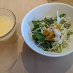 京都カレー製作所 カリル - マンゴーラッシー＆サラダ