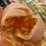 Donkisaroku - 半熟味玉子を割ると堪らないビジュアルの濃厚卵黄