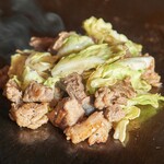 Okonomiyakiodempompoko - スジ塩