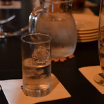 ダ チーチョ にし - 2013/08　お水もデキャンタで