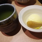 Yamauchi Noujou - 最後に出てくるお茶とアイス