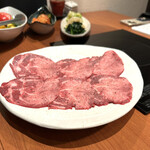 焼肉 マルキュウ - 塩タン